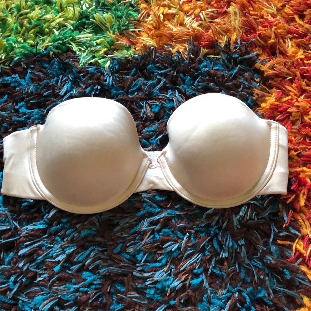 Nude Strapless Bra